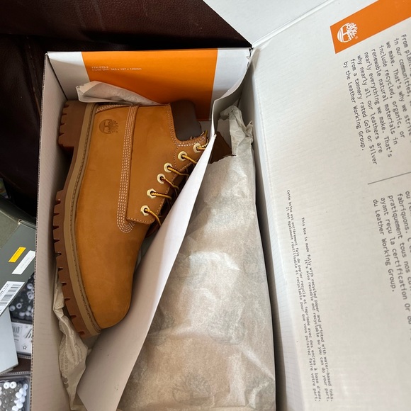 Timberlands - Picture 5 of 6